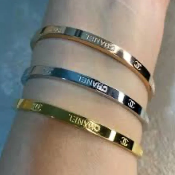 Woman Stainless Steel Desighner  Trio of Gold, Silver, and Rose Gold Bangles - Picture 2 of 4